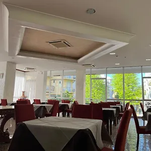 https://navona.emilia-romagnahotels.net